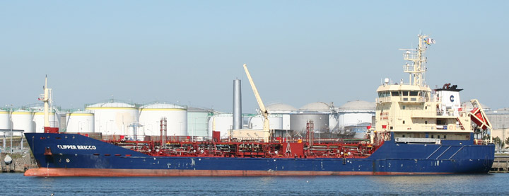 Clipper Bricco, tanker at Skarvikshamn, Gothenburg