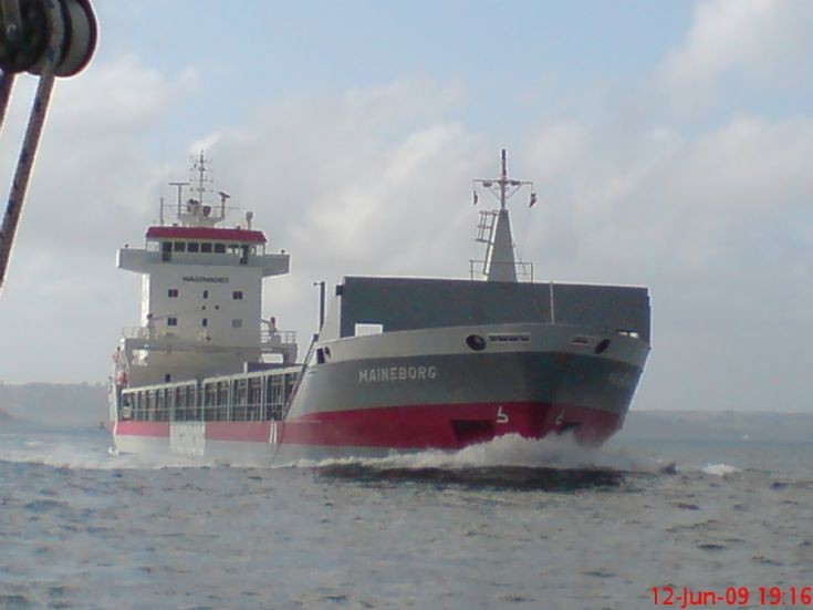 Dutch flagged cargo ship Maineborg