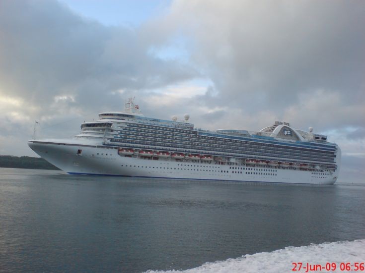 Cruise ship Crown Princess in Cork