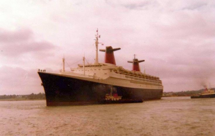 FRANCE departing Southampton