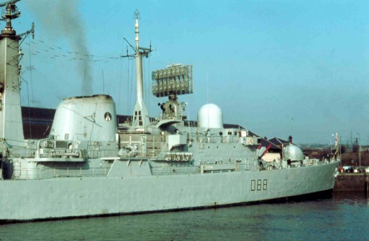 HMS GLASGOW at home