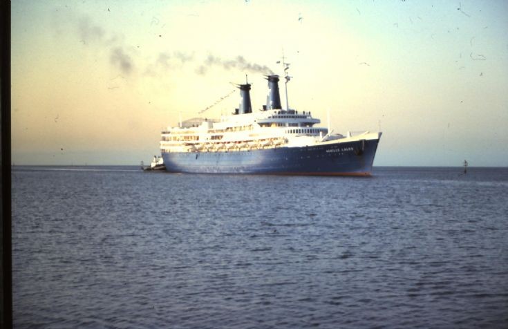 ACHILLE LAURO in Port Phillip Bay