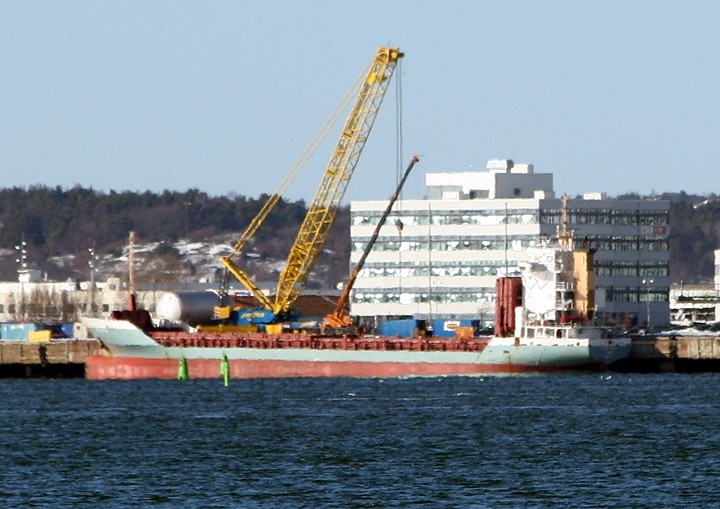 Rockanje unloading at Gothenburg