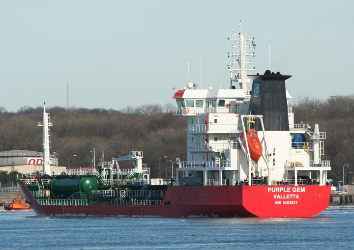 Purple Gem departing Gothenburg