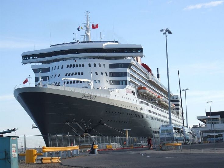 QM 2 in Adelaide