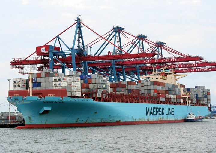 Maersk Salalah at Skandiahamn