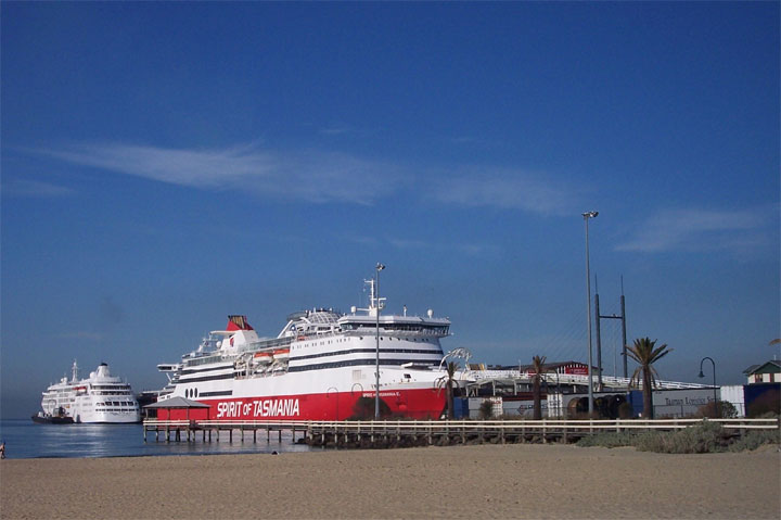 Spirit of Tasmania and the Silver Cloud
