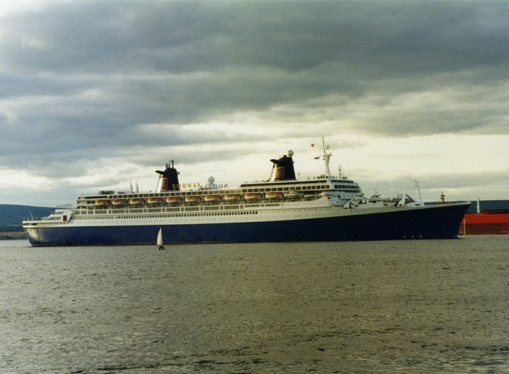 ss Norway - Ex ss France - leaving Cromarty Firth