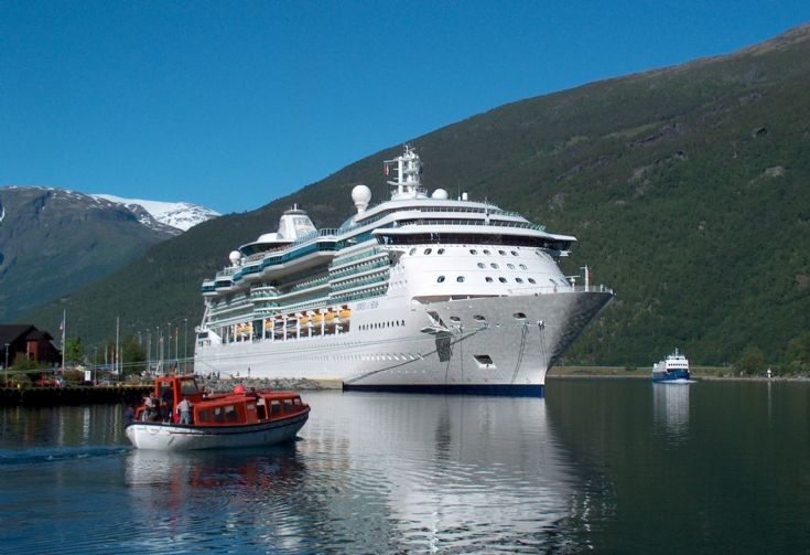 Photo of the Jewel of the Seas seen moored at Flam Norway in 2005