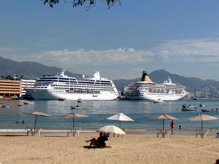 MS Artemis alongside another cruise liner