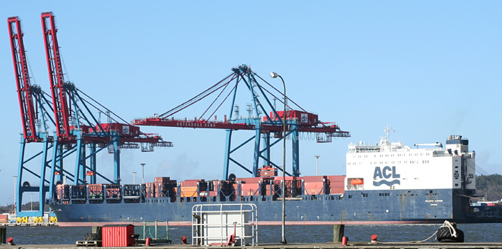 Atlantic Cartier at Skandiahamnen, Gothenburg