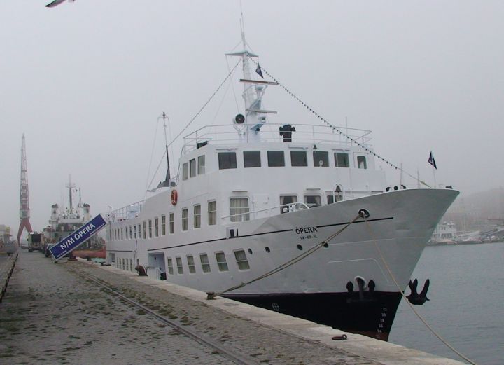 Passenger vessel Opera in Lisbon