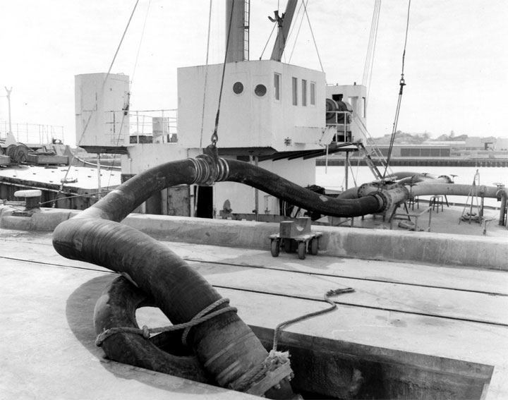 Motor vessel Burwah loading