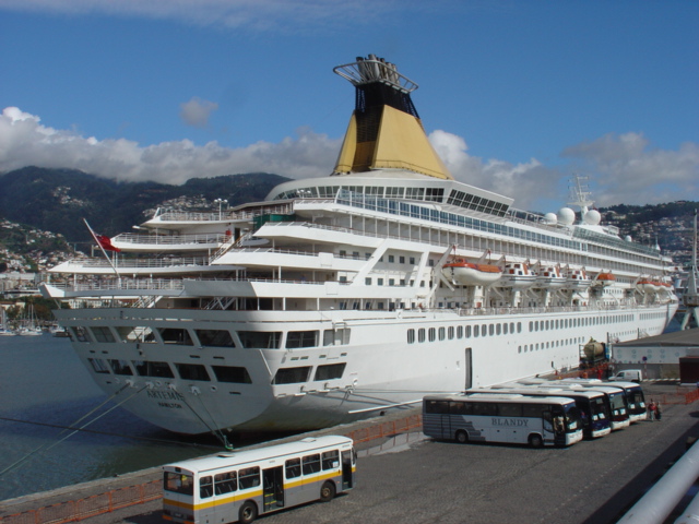 Busses waiting next to cruise ship Artemis