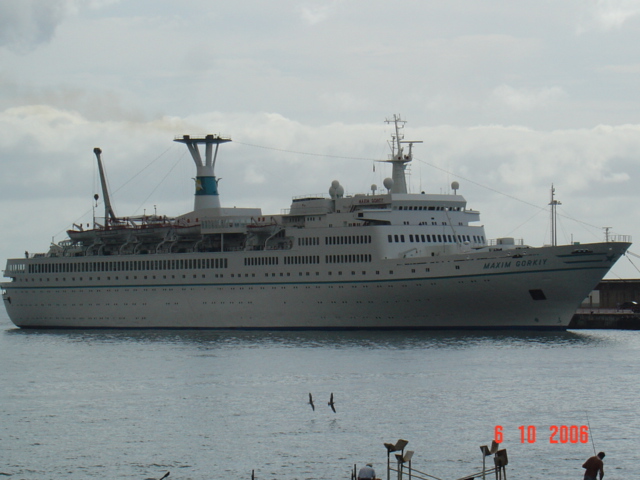 Cruise ship Maxim Gorkiy